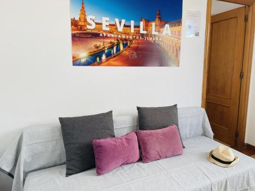 Postel nebo postele na pokoji v ubytování Apartamento Jimena Sevilla en el centro de Nerja
