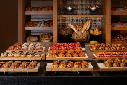 a bakery filled with lots of different types of pastries at Park Chalet, Shahdag, Autograph Collection in Shahdag