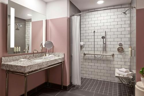 Renaissance Saint Elm Dallas Downtown Hotel Image