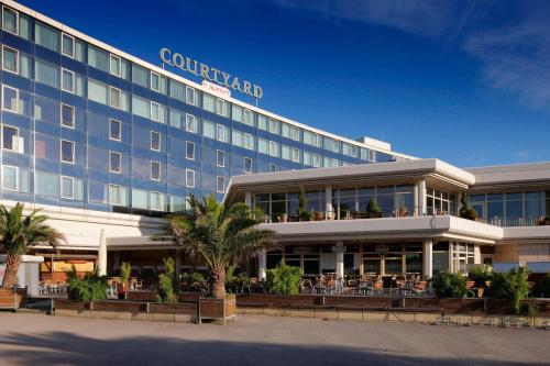 Bangunan di mana terletaknya hotel