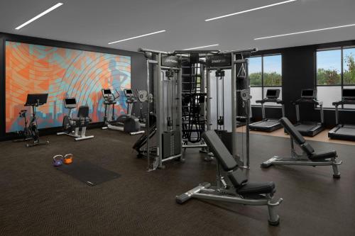 Fitness centrum a/nebo fitness zařízení v ubytování AC Hotel by Marriott Lansing University Area