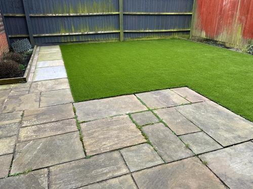 Taman di luar Beautiful 3 Bed Room Home in Melksham