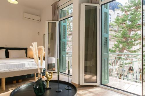 Neoclassical with Jacuzzi near Acropolis-Living Stone Aragonit