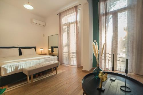 Neoclassical with Jacuzzi near Acropolis-Living Stone Aragonit