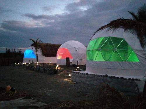 Galería fotográfica de Glamping Burbuja en Martínez de La Torre