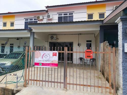 Bangunan di mana terletaknya rumah percutian