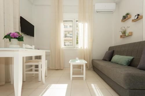 Eleni Apartments