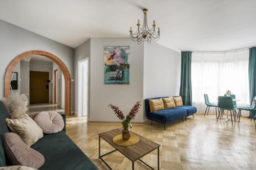 Gama Great Location & Famili Apartment 120m 2-12 people