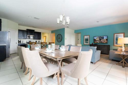 Marvelous 7 Bd w/ Pool Close to Disney @ Solterra 6086 photo 23