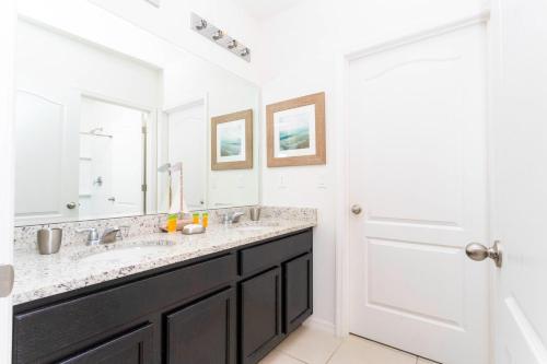 Marvelous 7 Bd w/ Pool Close to Disney @ Solterra 6086 photo 74
