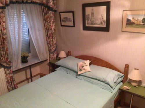 Photo de la galerie de l'établissement Chez Mai - a private room in a rural country home, à Auriac-Lagast