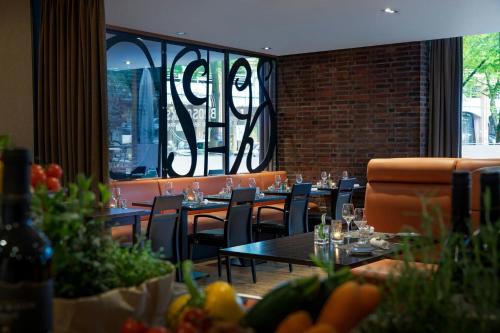 Χώρος καθιστικού στο Renaissance Hamburg Hotel