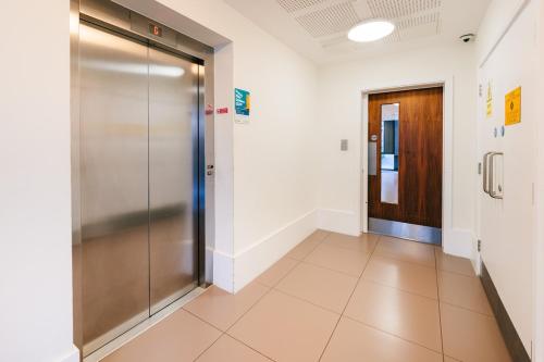 Gambar di galeri bagi Peaceful Apartment in East End di London