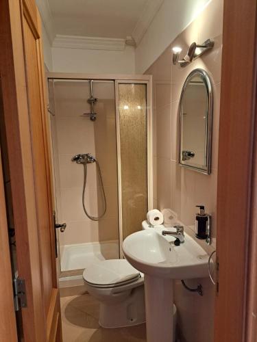 Galé Garden Retreat - Heated Pool & Bikes