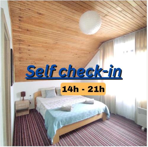 Attico Viva Self Check-in