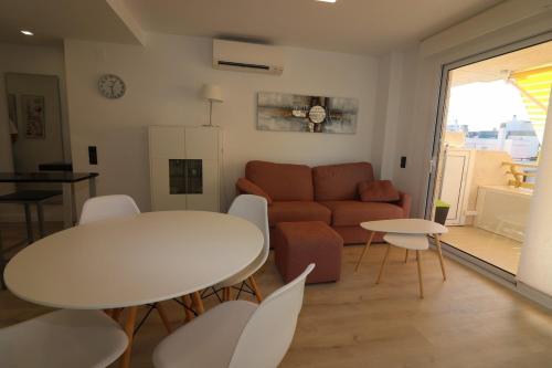 apartamento varias piscinas salida directa a la playa