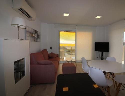 apartamento varias piscinas salida directa a la playa