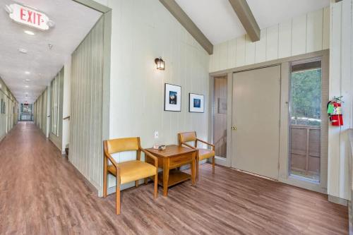 Fotografie z fotogalerie ubytování Inside Yosemite Park-Cozy Corner Unit-Sleeps 2 v destinaci Yosemite West