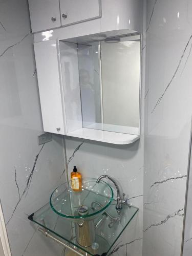 Φωτογραφία από το άλμπουμ του Hermoso Apt remodelado en La Florida - 2H 2B στο Καράκας