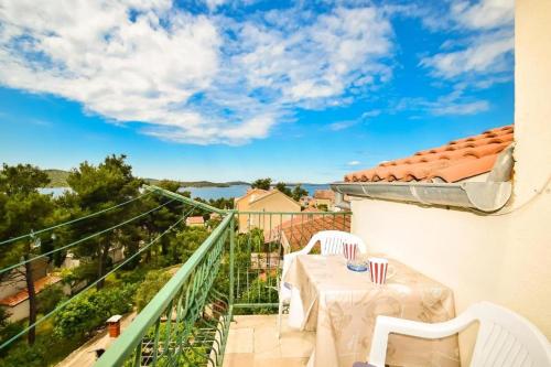 Apartments by the sea Zaboric, Sibenik - 22720