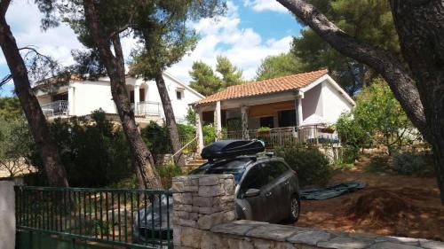 Seaside holiday house Maslinica, Solta - 23755