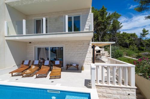 Family friendly house with a swimming pool Sumartin, Brac - 23765