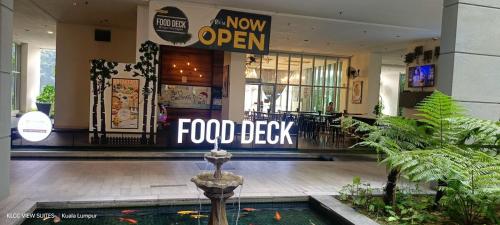Sijil, anugerah, tanda atau dokumen lain yang dipamerkan di Serene Haven