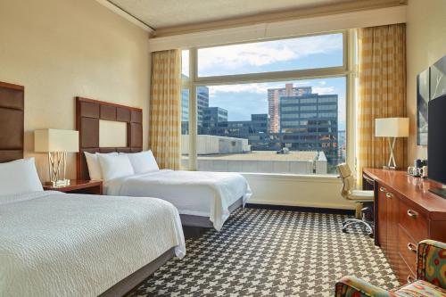 Courtyard by Marriott Denver Downtown Image