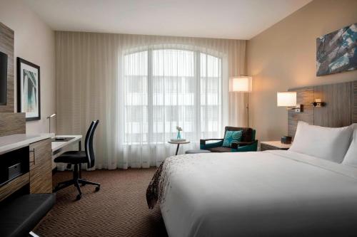 Renaissance Denver Downtown City Center Hotel Image