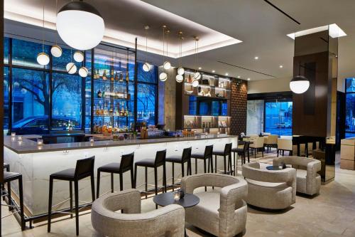 Ruang duduk di AC Hotel by Marriott Sacramento