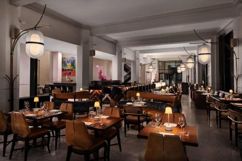 Glass Light Hotel & Gallery, Autograph Collectionにあるレストランまたは飲食店