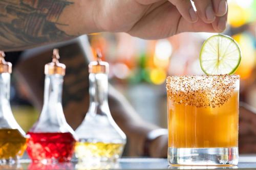 Bebidas en The MC, Autograph Collection