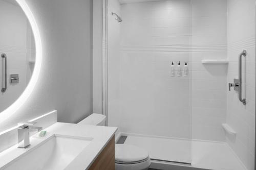 Koupelna v ubytování TownePlace Suites by Marriott Sacramento Rancho Cordova