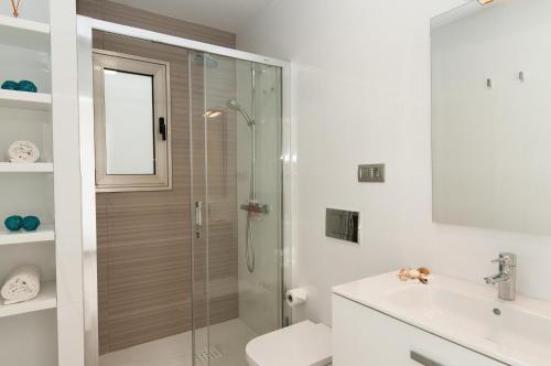 Apartment Las Canteras Nautilus 8D by VillaGranCanaria