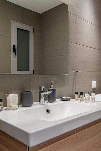 Central Athens Loft C
