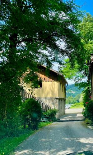 Maison de vacances avec grand terrain