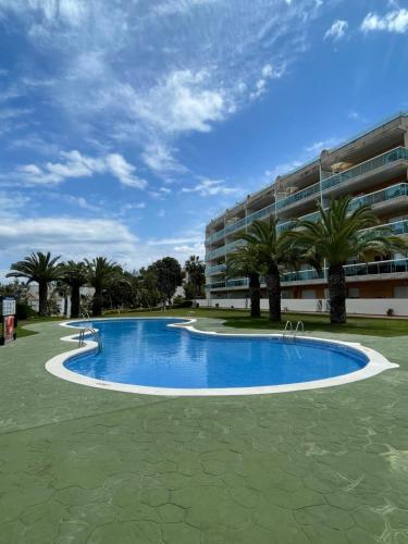 UNA MATTINA - PISCINA Y PLAYA - Cap Salou