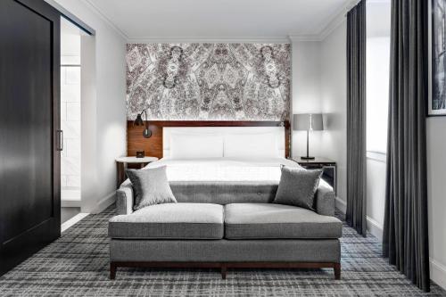 Le Meridien Indianapolis Image