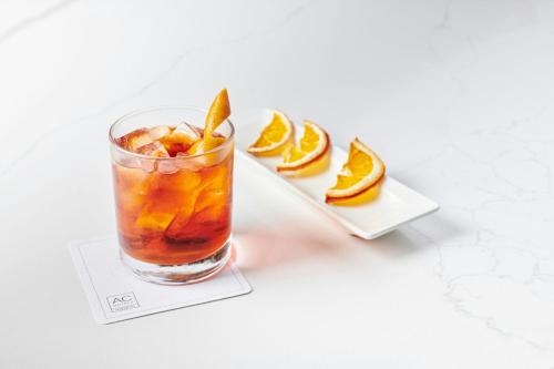 Bebidas en AC Hotel by Marriott Saltillo