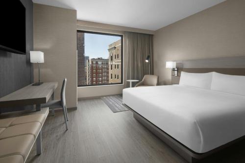 AC Hotel by Marriott St Louis Central West End Image