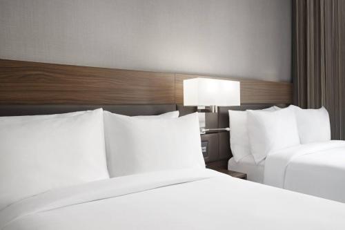 AC Hotel by Marriott St Louis Central West End Image