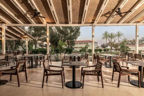 Domes Aulūs Zante, All Inclusive, Autograph Collectionにあるレストランまたは飲食店