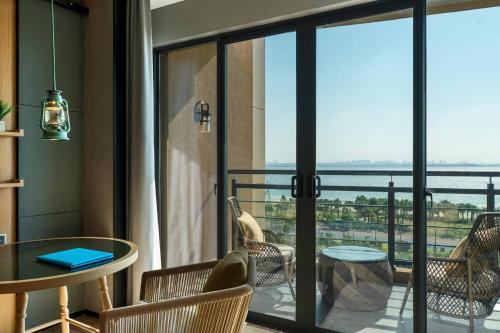 Balkón nebo terasa v ubytování Renaissance Xiamen Hotel