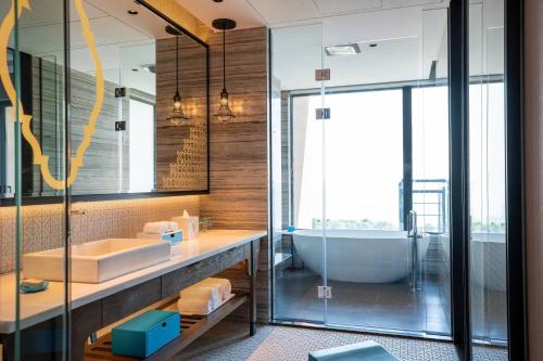 Koupelna v ubytování Renaissance Xiamen Hotel