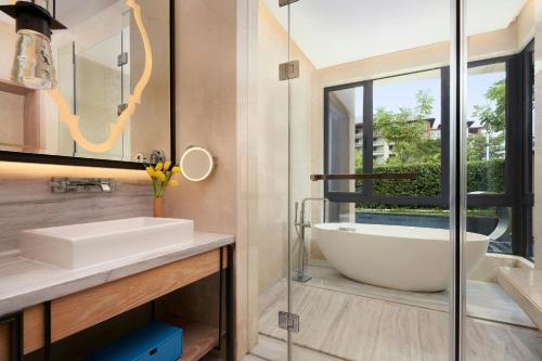 Koupelna v ubytování Renaissance Xiamen Hotel