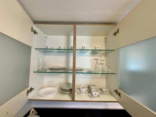 Una cocina o zona de cocina en Geinberg Suites & Via Nova Lodges