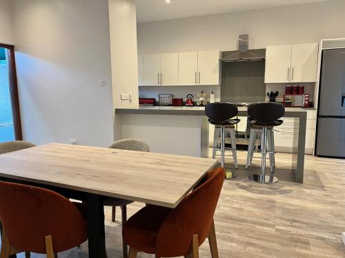 Gallery image of Platinum Peak Luxury Apartment -Victoria Falls in Victoria Falls