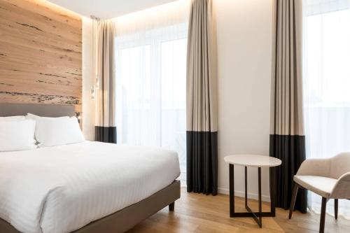 AC Hotel Venezia by Marriott Image
