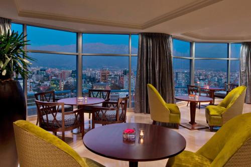 Χώρος καθιστικού στο Sheraton Santiago Hotel & Convention Center