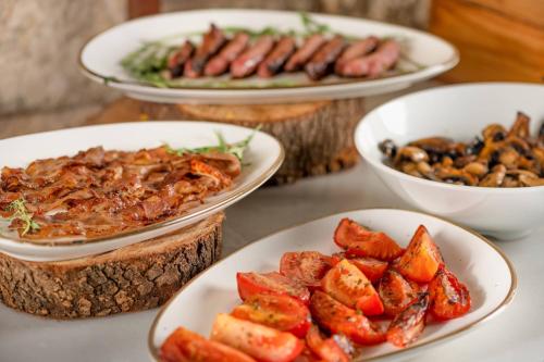 Mad på hotellet eller i nærheden